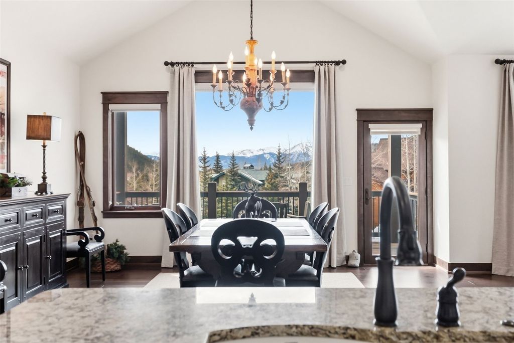Apartment in Dillon, Summit - More