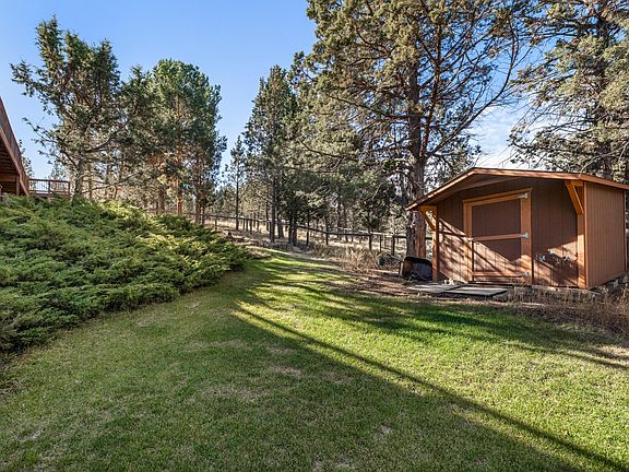 2023_10_13_64222_tumalo_rim_dr_exterior->