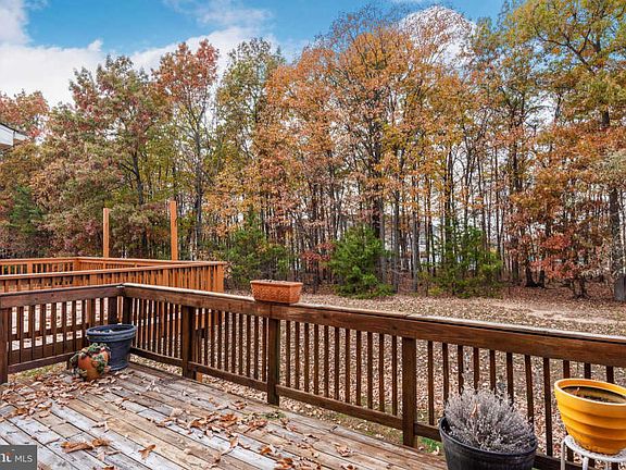 5th image of 736 Pine Drift Dr