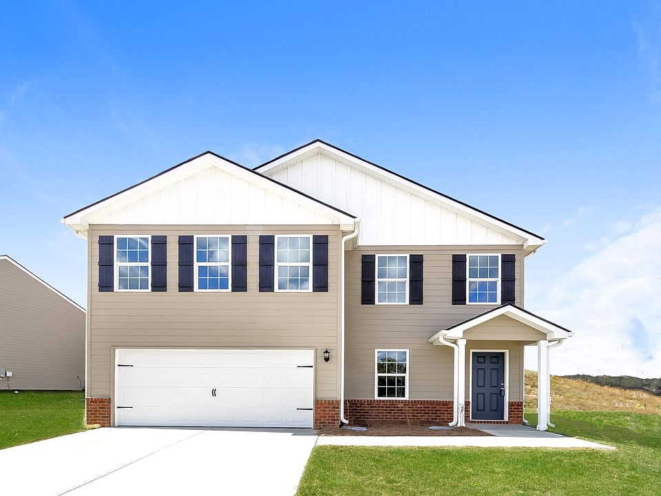 1st image of 32 Oxford Ln
