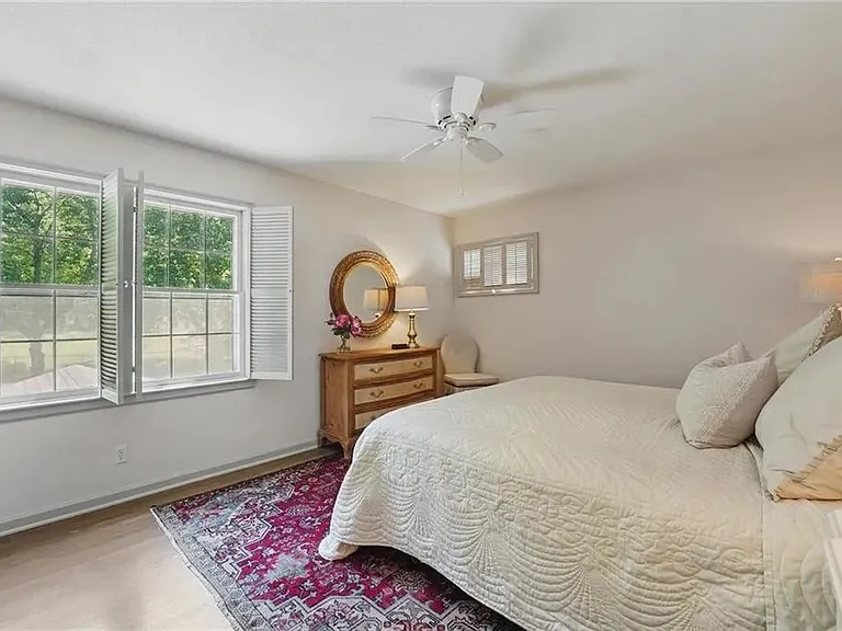 6817 N Bellefontaine Ave — Photo 4