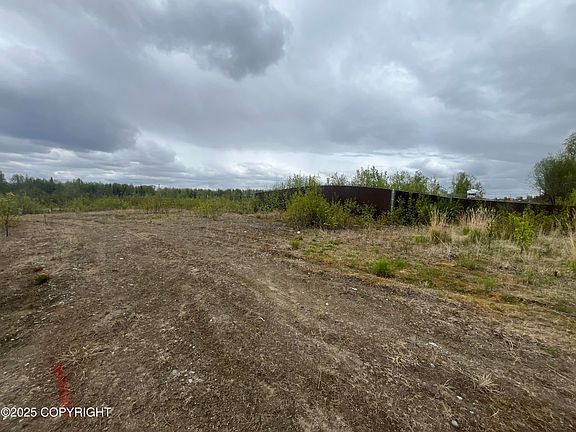 4th image of 4015 S Jack London Cir