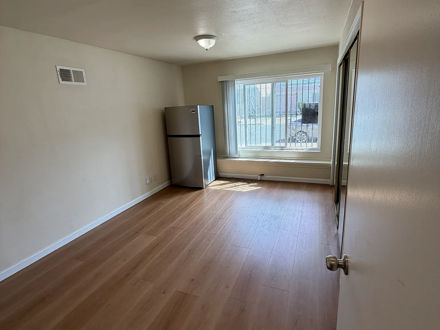 Belhaven Ave, Daly City — Photo 3