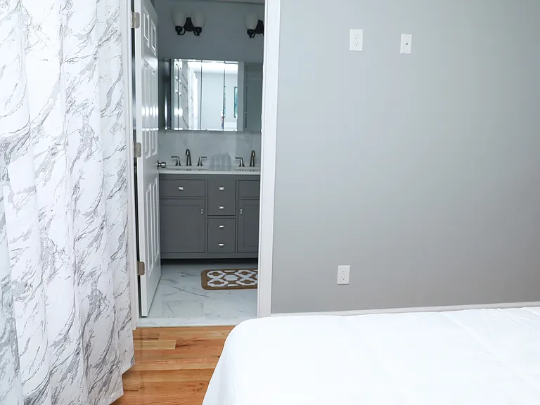 288 S 7th St #1 — Photo 12