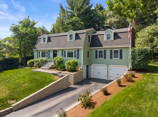 24 Pontiac Rd, Walpole, MA 02081