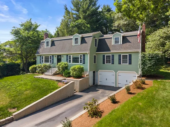 24 Pontiac Rd, Walpole, MA 02081