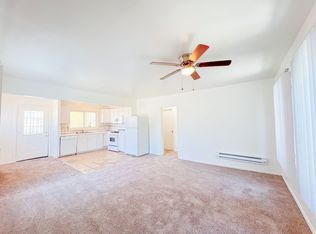 Burnett, Signal Hill, CA 90755