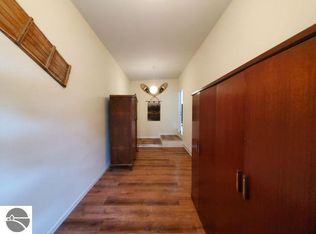713 W Lincoln St, East Tawas, MI 48730