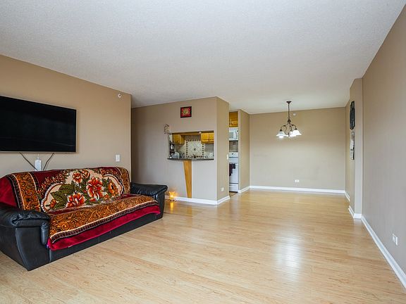 3rd image of 1800 Huntington Blvd APT 601