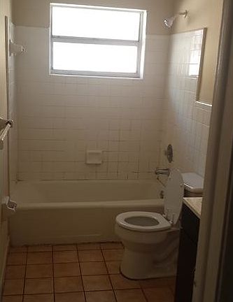 3rd image of 1513 NW 8th Ave