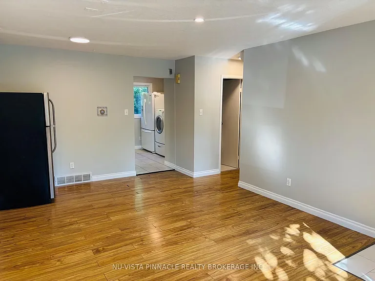 577 3rd St #39 — Photo 6