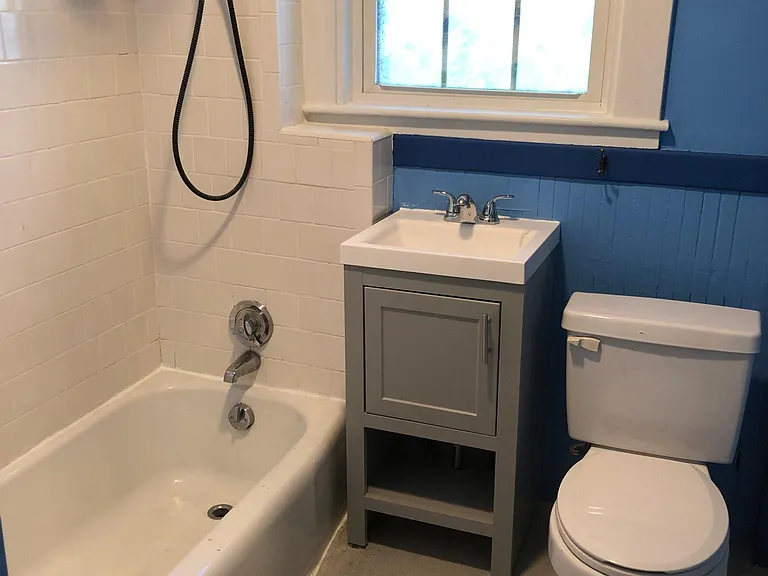 16 Gordon St #16B — Photo 9