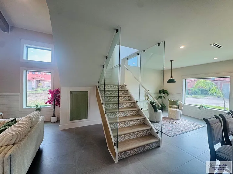 2200 Laredo Rd #10 — Photo 24