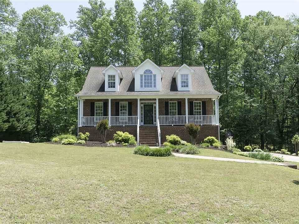 1st image of 34 Fox Creek Ct