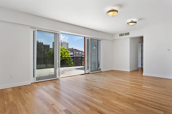 Rented by Safdie Realty Group | media 42