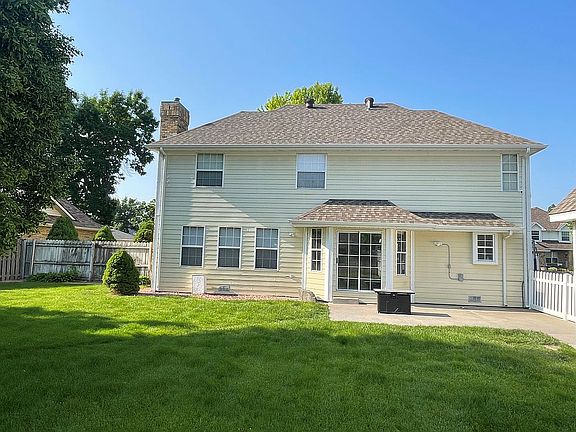 2nd image of 1511 Cornhusker Cir