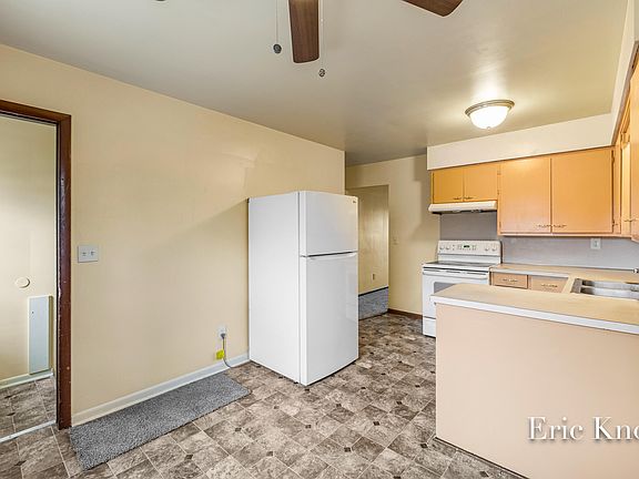 4th image of 4907-4909 Kalamazoo Ave SE