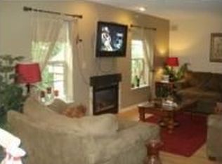 634 Norfolk Sq S, Pickerington, OH 43147