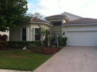 6376 Harbour Club Dr, Lake Worth, FL 33467