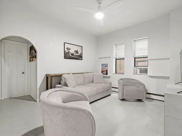 167 Sands Street image 1 of 7