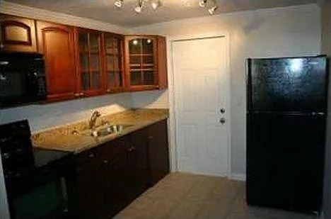 140 Blackwell Ln #2 — Photo 1
