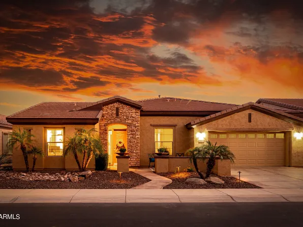 4541 E RAKESTRAW Lane, Gilbert, AZ 85298