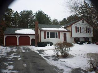 4 Hood Dr, Plymouth, MA 02360