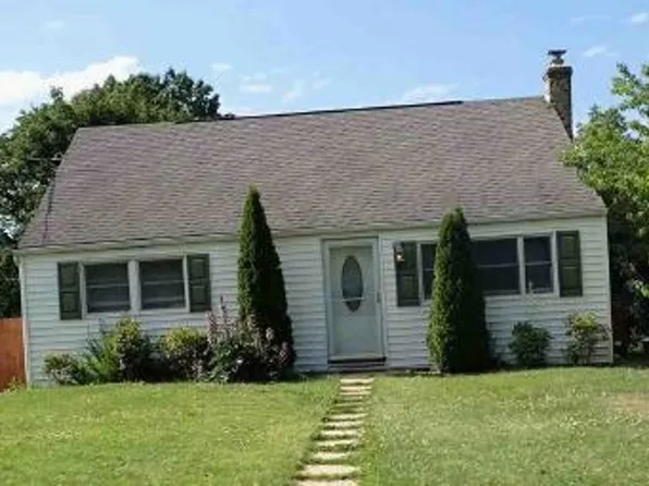 5116 Sunset Dr, Harrisburg, PA 17112