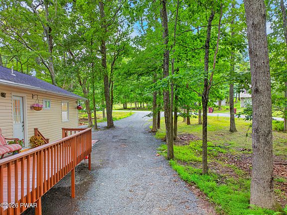 3rd image of 193 Gold Key Rd