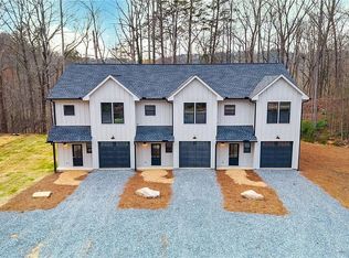 200 Back Pine Way #A, Ellijay, GA 30536