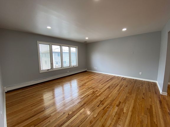 2nd image of 2442 1st St Floor 1
