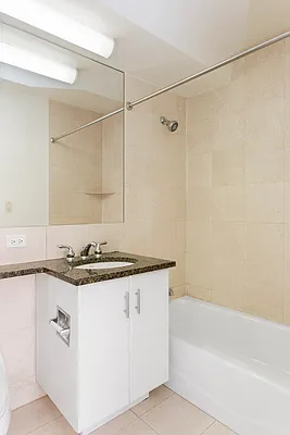 Rented by Hakimian Management | media 60