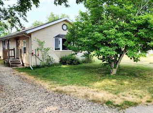 853 E Briar Ln, Beloit, WI 53511