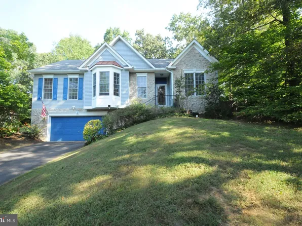4 Trey Ct, Fredericksburg, VA 22405