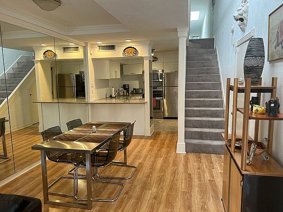 2nd image of 4003 Gilbert Ave APT 9