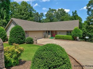 30 Branchwood Dr, Bella Vista, AR 72715