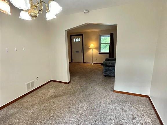 2nd image of 3406 Kaufmann Ave