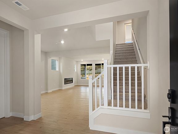 2nd image of 23779 Marinwood Circle NE #31-12