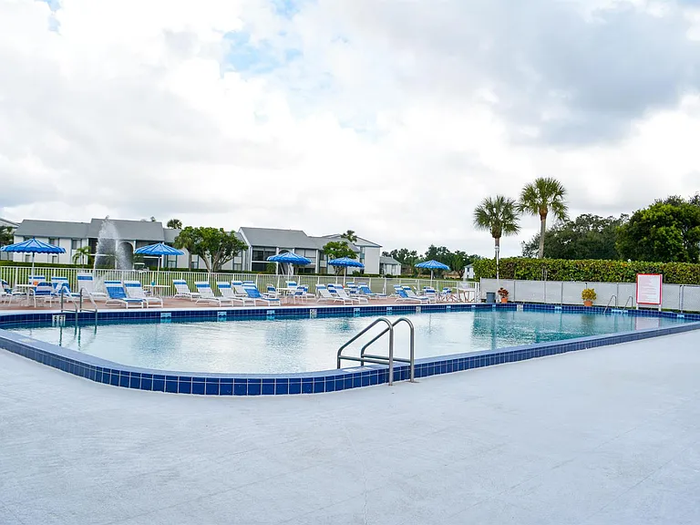 1015 Green Pine Blvd #B3 — Photo 34