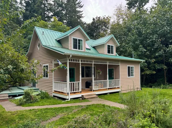 11080 NE 272nd St, Kingston, WA 98346