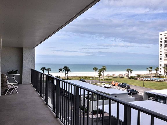 3rd image of 1480 Gulf Blvd APT 308