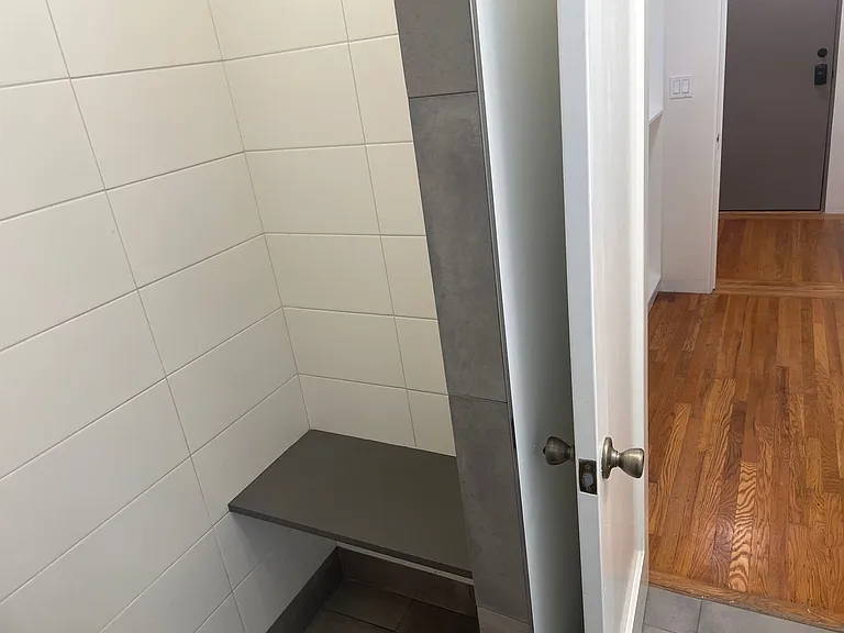 67 Glen Ave #106 — Photo 24