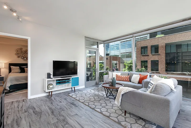 2 bed, 2.0 bath, $7,125 — Photo 2