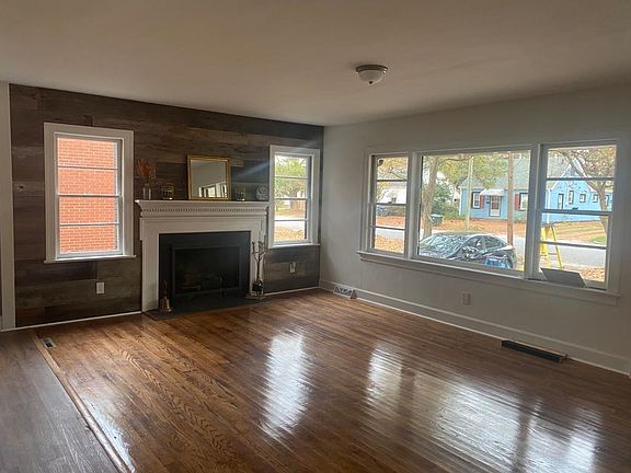3rd image of 1218 Cypress St