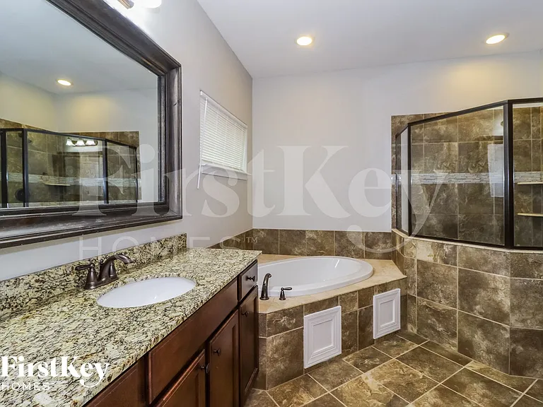25 Garden Springs Dr — Photo 11