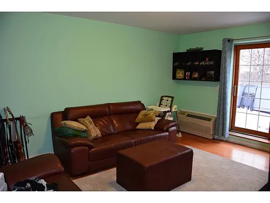 Sold by Continent Realty LLC | media 44