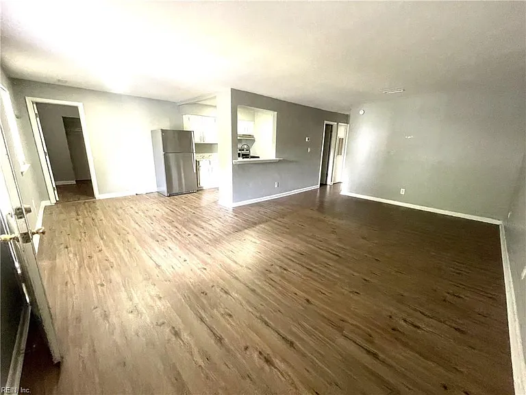 719 Marvin Ave #205 — Photo 4