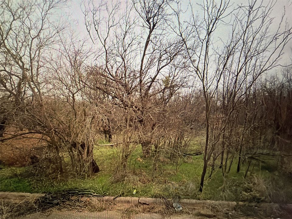 1st image of 1761 Birchwood St