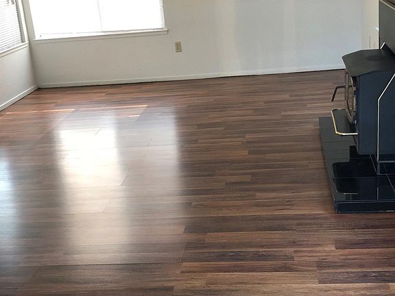 5th image of 8446 Sunny Lake Way