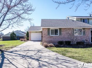 1523 Johnstown Ct, Wheaton, IL 60189